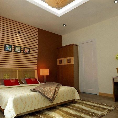 Hanoi Luxor Room photo